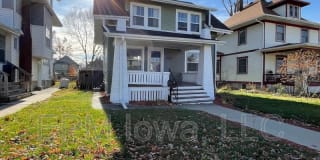 1821 Blake Boulevard Southeast 1821 Blake Boulevard Southeast Photo Gallery 1