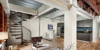 SB Manhattan SB Manhattan Photo Gallery 1