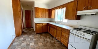 811 West 3rd Street #8 811 West 3rd Street #8 Photo Gallery 1