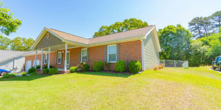 114 Oakview Drive 114 Oakview Drive Photo Gallery 1