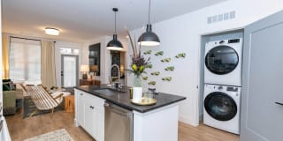 Luna Upper Westside Luna Upper Westside Photo Gallery 1