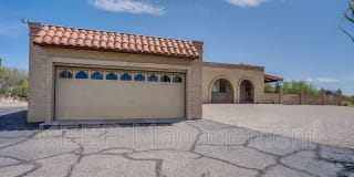 5372 E Camino Bosque 5372 E Camino Bosque Photo Gallery 1