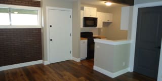 1701 W Tuckey Lane #208 1701 W Tuckey Lane #208 Photo Gallery 1
