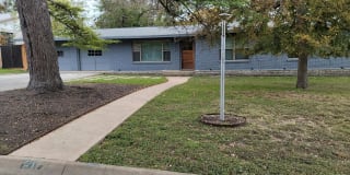 519 Overhill Dr 519 Overhill Dr Photo Gallery 1