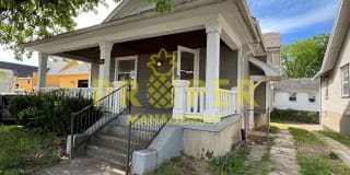 14 W Siebenthaler Ave 14 W Siebenthaler Ave Photo Gallery 1