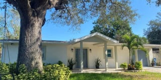 5815 23RD STREET W 5815 23RD STREET W Photo Gallery 1
