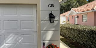 738 SW Balmoral Trace 738 SW Balmoral Trace Photo Gallery 1
