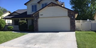 3107 W Divide Creek Dr. 3107 W Divide Creek Dr. Photo Gallery 1