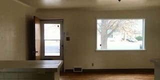 1007 33 Avenue 1007 33 Avenue Photo Gallery 1