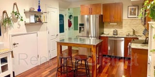 1424 L Street SE 1424 L Street SE Photo Gallery 1