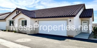 9550 Tamarisk Ave. 9550 Tamarisk Ave. Photo Gallery 1