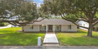 601 W PALM VALLEY DR. 601 W PALM VALLEY DR. Photo Gallery 1