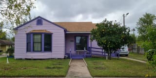 1106 E Van Buren Ave 1106 E Van Buren Ave Photo Gallery 1