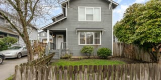 1717 26th Ave S 1717 26th Ave S Photo Gallery 1