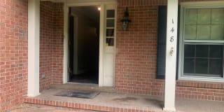 148 Meadowlake Drive 148 Meadowlake Drive Photo Gallery 1