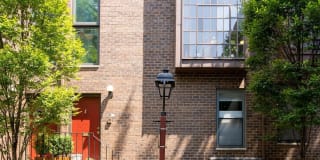 20 SAINT JAMES COURT 20 SAINT JAMES COURT Photo Gallery 1