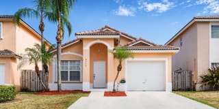 8772 SW 214th Ter 8772 SW 214th Ter Photo Gallery 1
