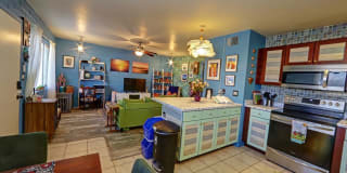 2841 N Columbus Boulevard 2841 N Columbus Boulevard Photo Gallery 1