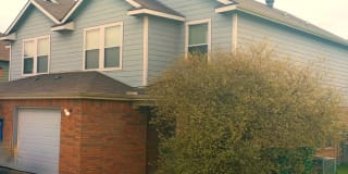 720 Claremont Parkway - B 720 Claremont Parkway - B Photo Gallery 1