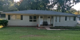 305 Springdale Dr 305 Springdale Dr Photo Gallery 1