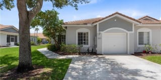 4704 SW 12th Pl 4704 SW 12th Pl Photo Gallery 1