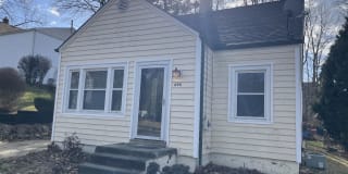 696 Iona Avenue 696 Iona Avenue Photo Gallery 1