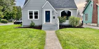 3101 W Providence Ave 3101 W Providence Ave Photo Gallery 1