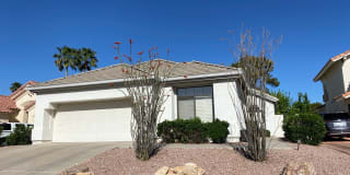 4734 N Brookview Ter 4734 N Brookview Ter Photo Gallery 1