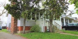 139 EDGEWOOD (Upper Unit) 139 EDGEWOOD (Upper Unit) Photo Gallery 1