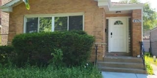 10750 South King Drive 10750 South King Drive Photo Gallery 1