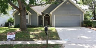 202 Southwest Brushcreek Drive 202 Southwest Brushcreek Drive Photo Gallery 1