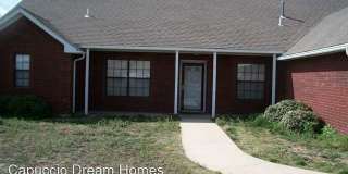17 NW Millcreek Rd. 17 NW Millcreek Rd. Photo Gallery 1