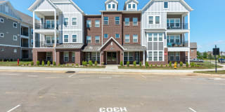 2000 Shadow Green Drive 2000 Shadow Green Drive Photo Gallery 1