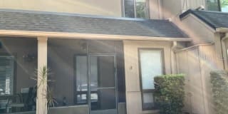 407 SHEOAH BOULEVARD 407 SHEOAH BOULEVARD Photo Gallery 1