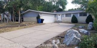 986 E. Oxford Drive 986 E. Oxford Drive Photo Gallery 1