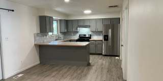 12232 Woodland Ave NE 12232 Woodland Ave NE Photo Gallery 1