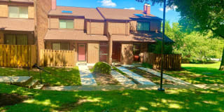 3493 Summit Ct, NE 3493 Summit Ct, NE Photo Gallery 1