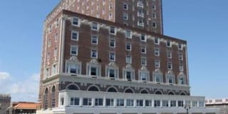 2721 Boardwalk Unit 922 2721 Boardwalk Unit 922 Photo Gallery 1