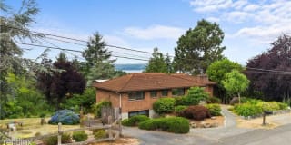 23015 17th Ave S 23015 17th Ave S Photo Gallery 1