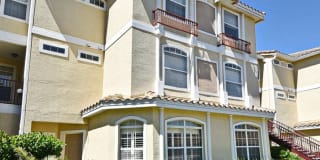 696 Seabrook Ct. #102 696 Seabrook Ct. #102 Photo Gallery 1