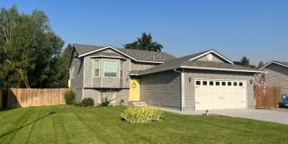 1045 N Shannon Ln 1045 N Shannon Ln Photo Gallery 1