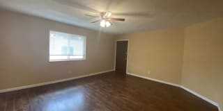 6024 NW Expressway Unit C 6024 NW Expressway Unit C Photo Gallery 1