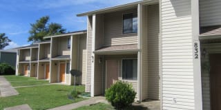 834 West St. 834 West St. Photo Gallery 1