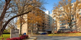 4410 OGLETHORPE ST #215 4410 OGLETHORPE ST #215 Photo Gallery 1