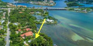 4 E Riverside Drive 4 E Riverside Drive Photo Gallery 1