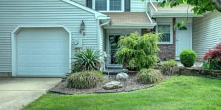 40 Staghorn Drive 40 Staghorn Drive Photo Gallery 1