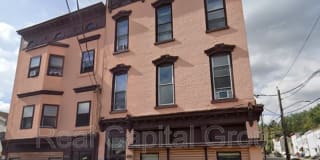 1098-1100 Broadway 1098-1100 Broadway Photo Gallery 1