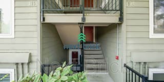 3233 NE 12th St 3233 NE 12th St Photo Gallery 1