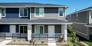 600 SE Greyson Ln 600 SE Greyson Ln Photo Gallery 1