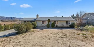 18615 Willow St 18615 Willow St Photo Gallery 1